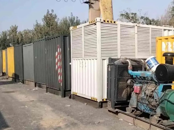 四方台200KW柴油发电机机组每小时油耗是多少?
